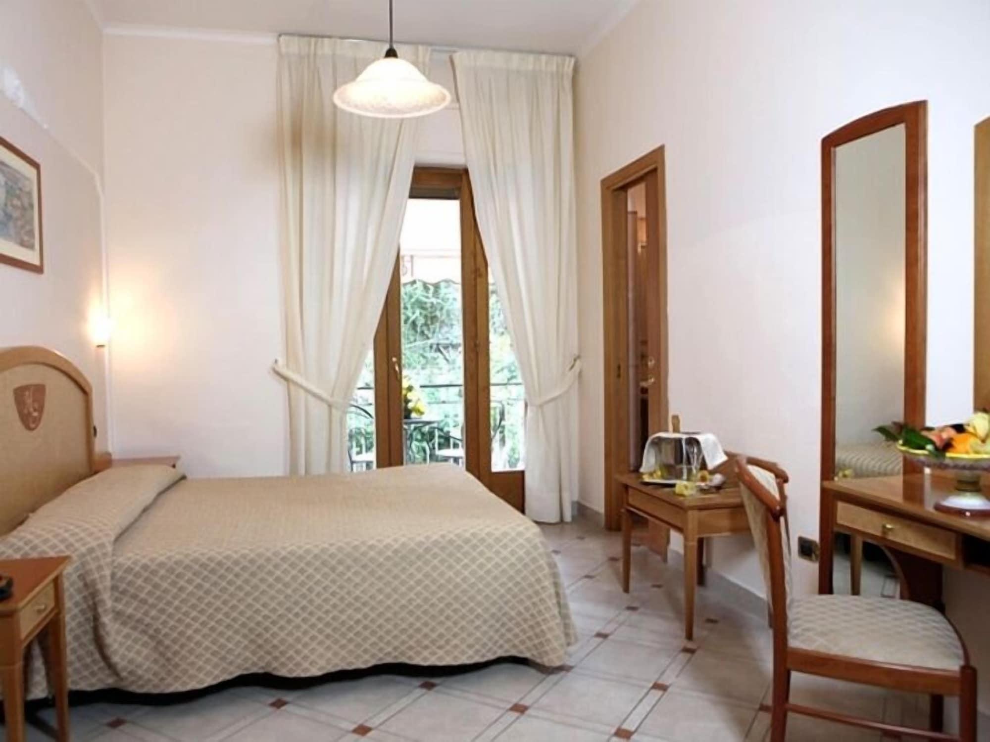 Savoia 3*