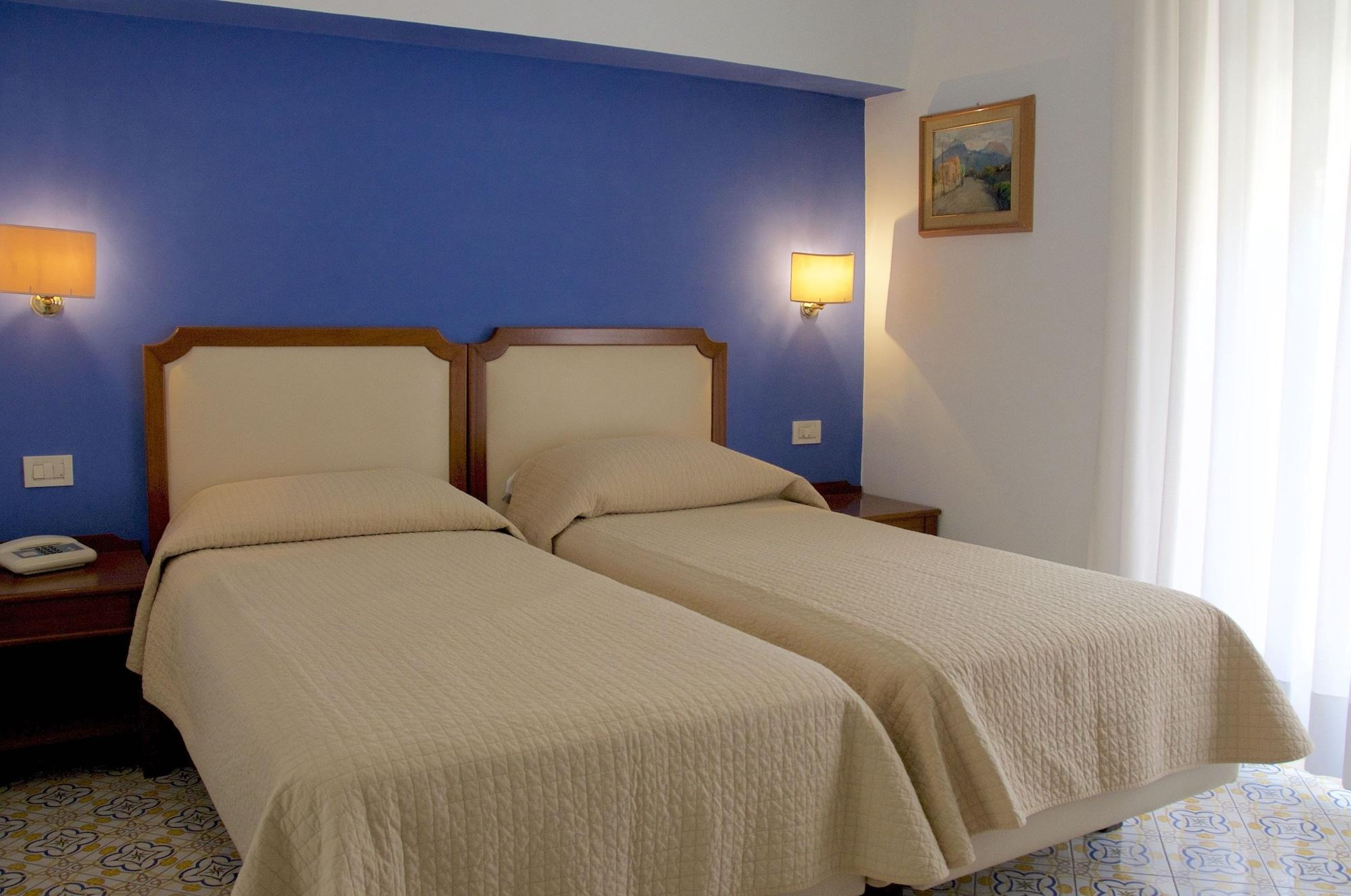 Tirrenia 3* Sorrento
