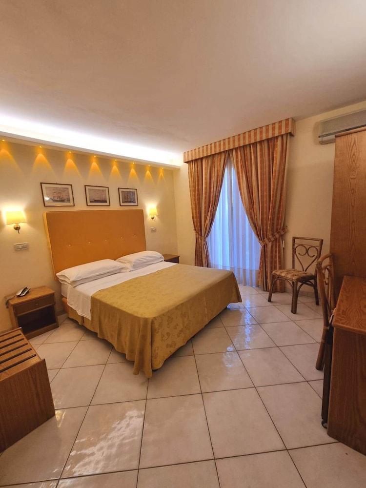Girasole 3* Sorrento
