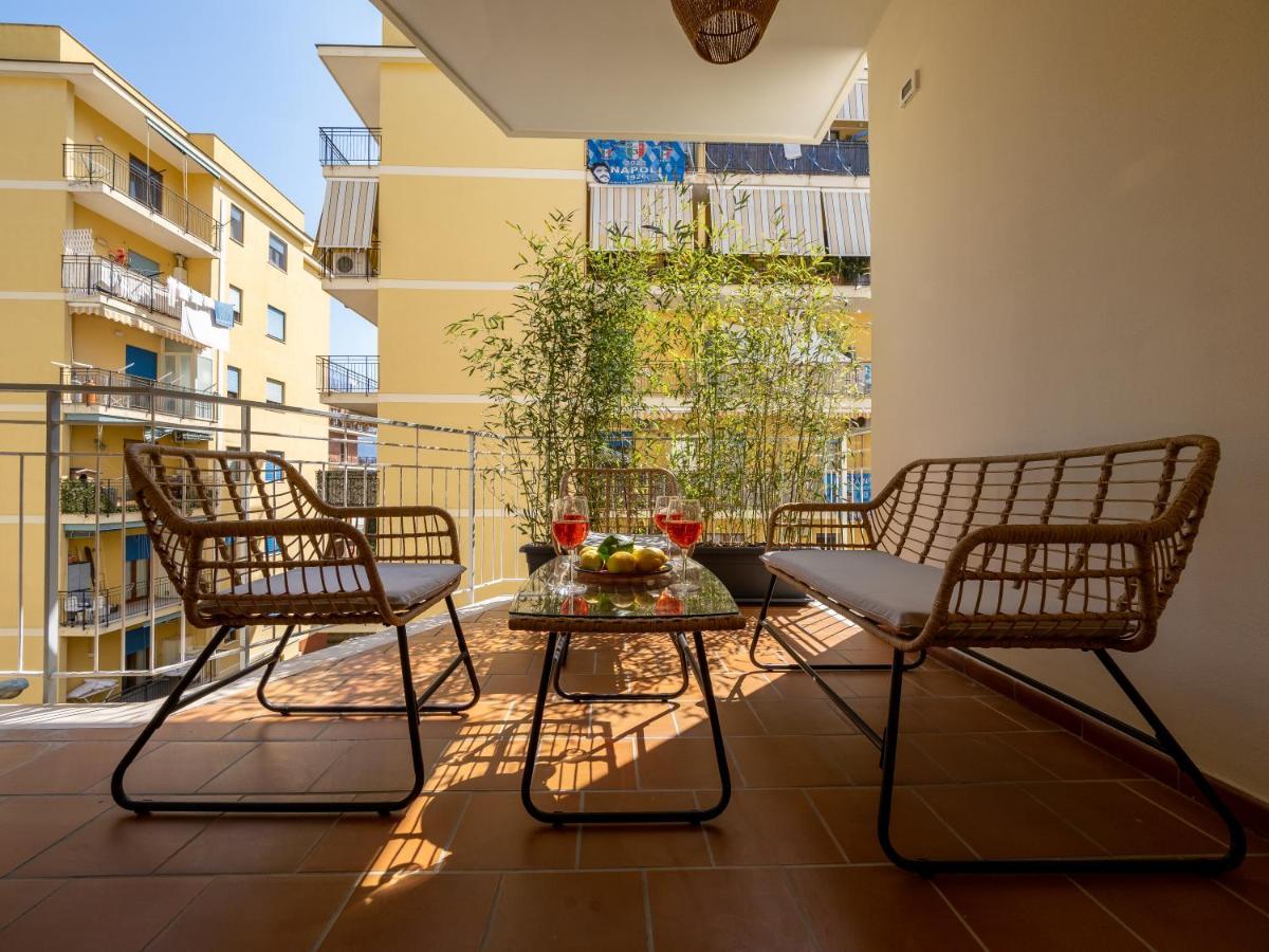 Surya House - Elegant In Apartment Sorrento