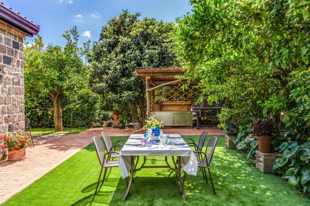 Romantic Garden Villa Sorrento