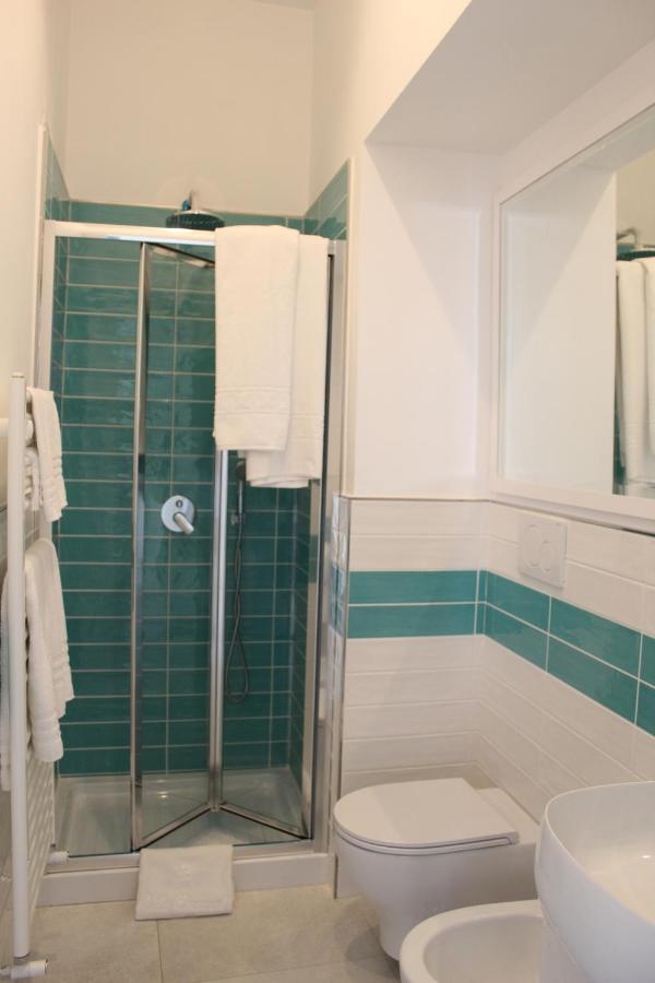 Guest house Emanuel White *