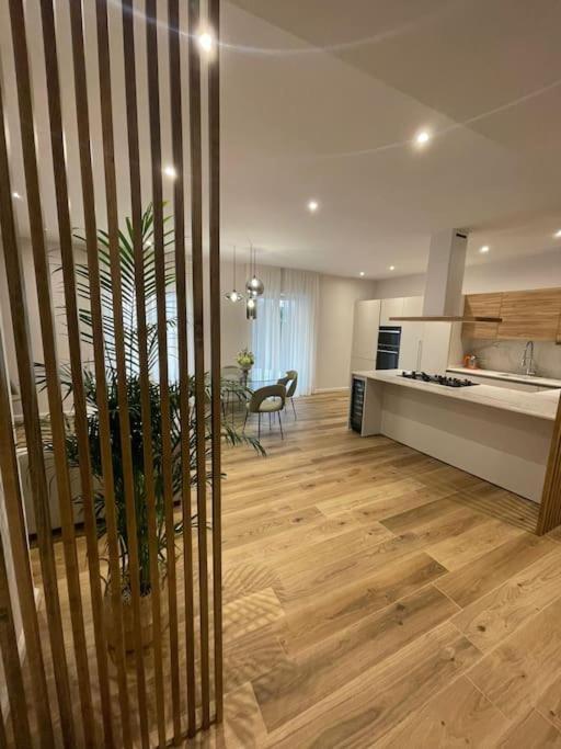 Maison Lara Apartment *