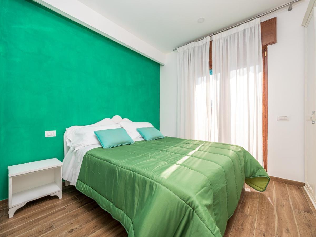 Amore&psiche - De Vivo Realty *