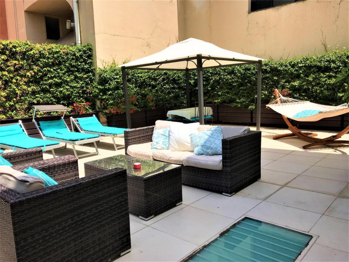 Guest house One