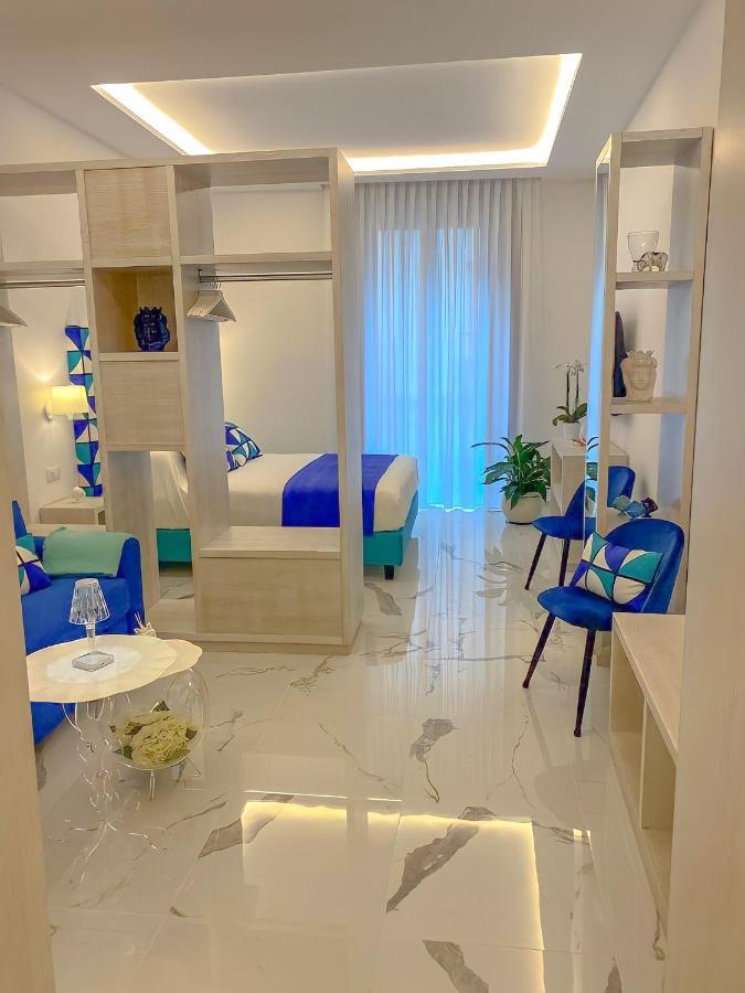 Lux Bed & Breakfast *