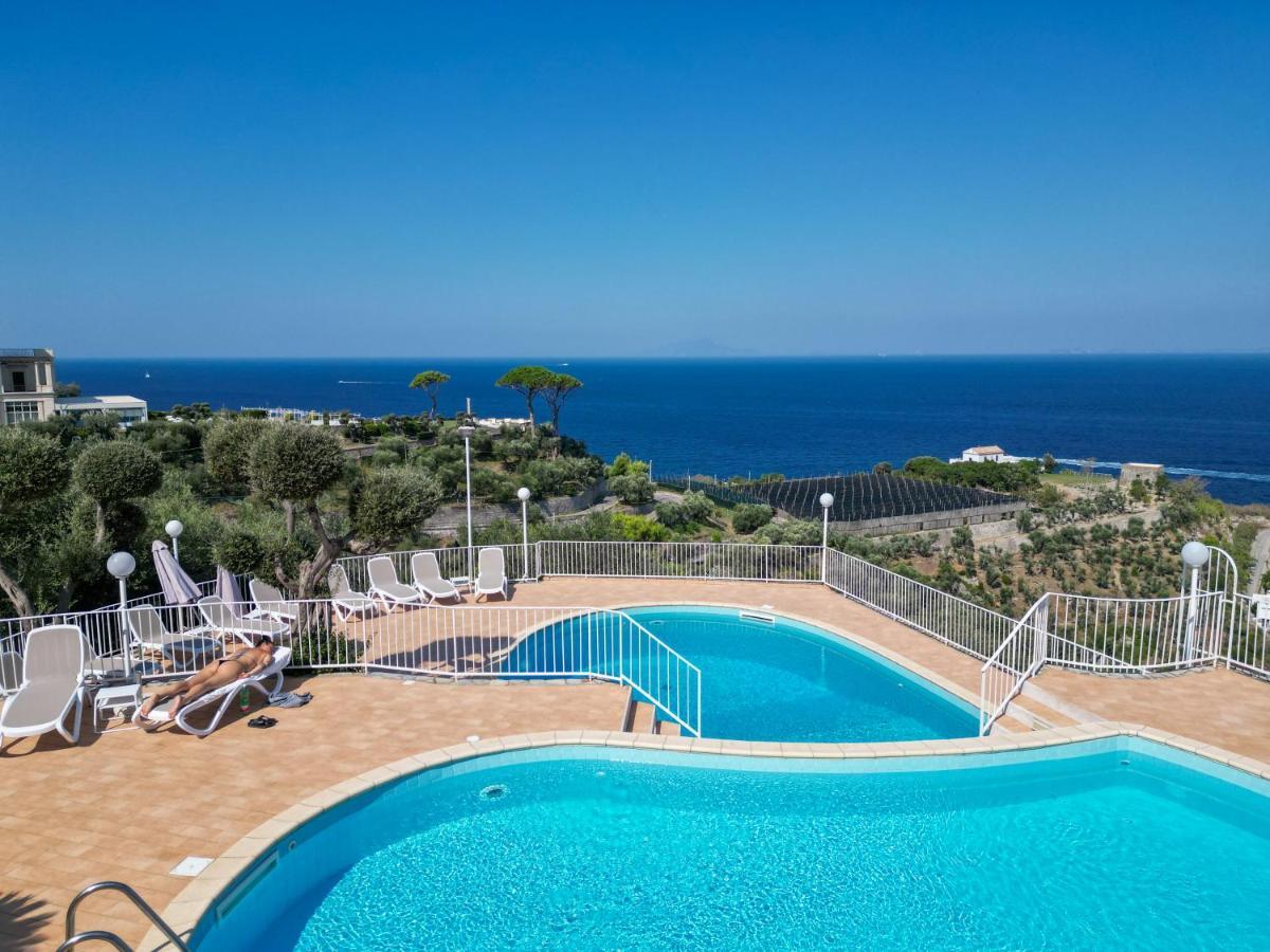 Villaggio Lubrense 3*