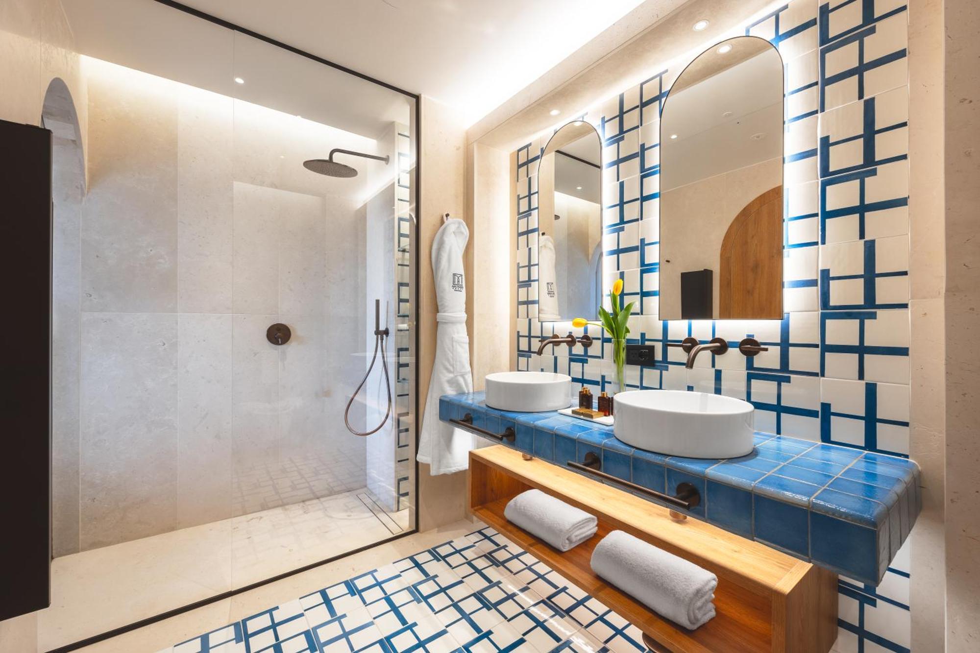 Hotel Ara Maris & 5*