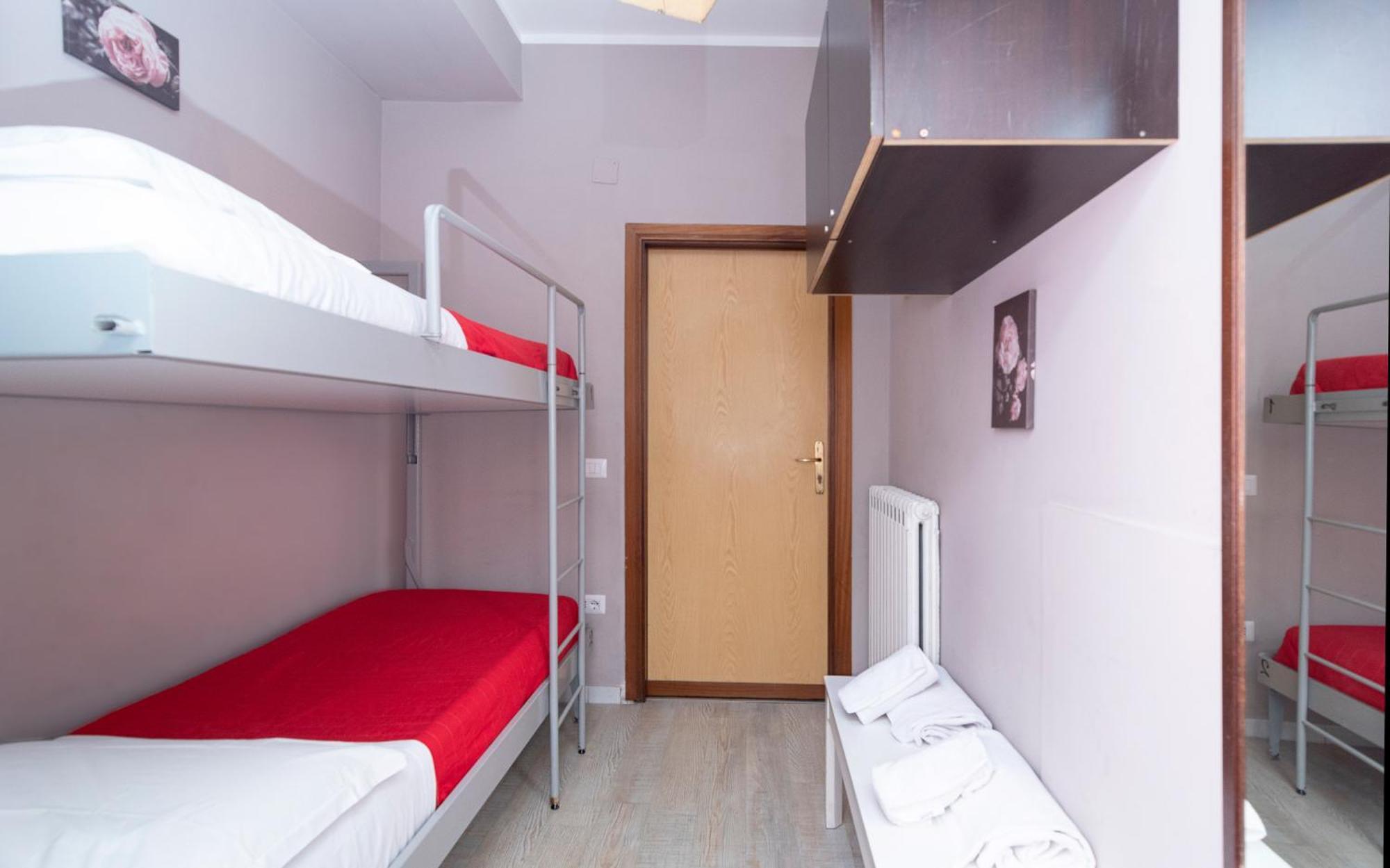 Le Sirene Hostel *