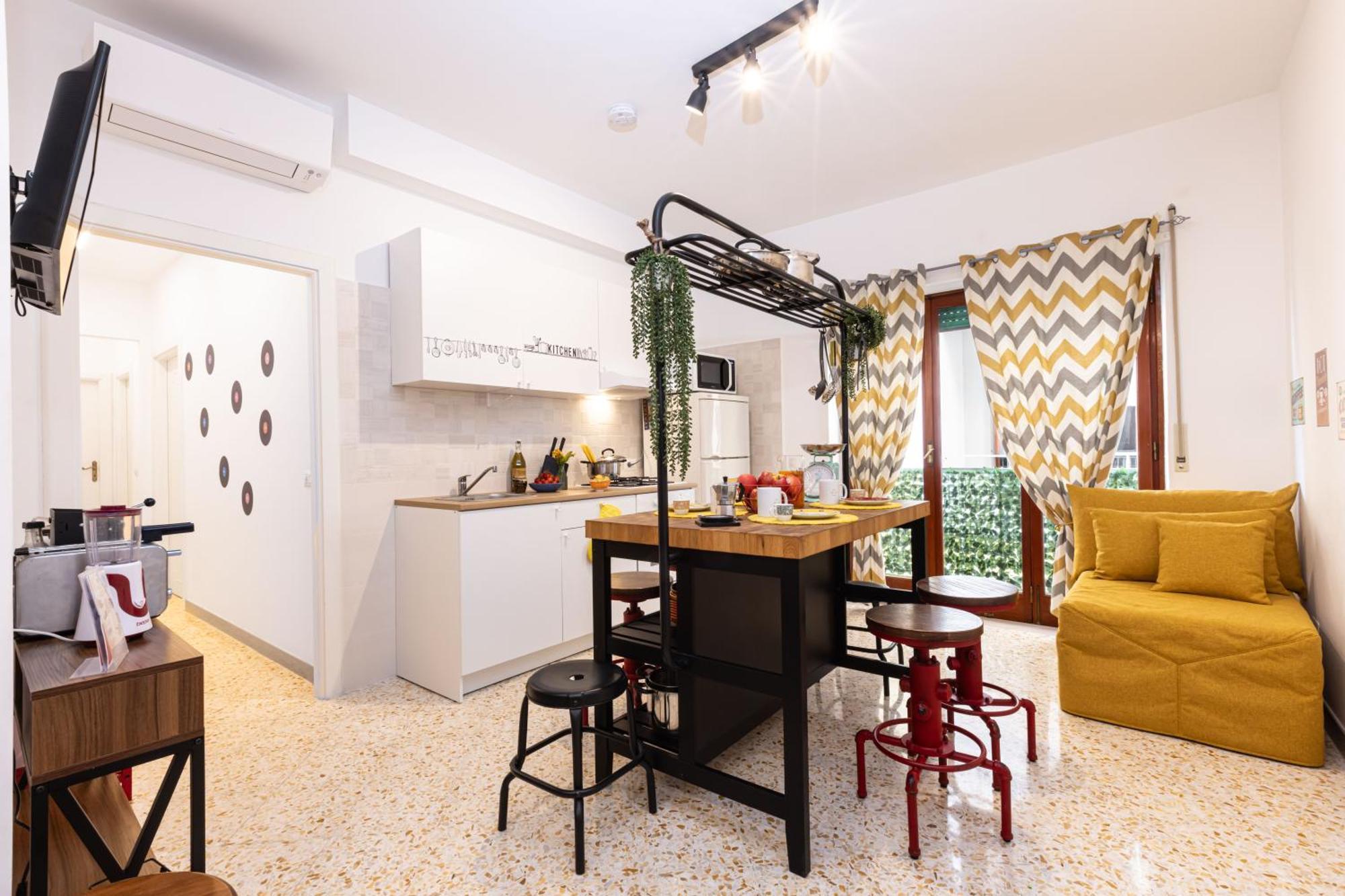Casa Daria Your Away From *
