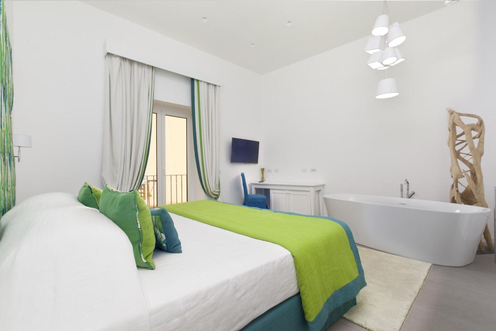 Green Suite Sorrento