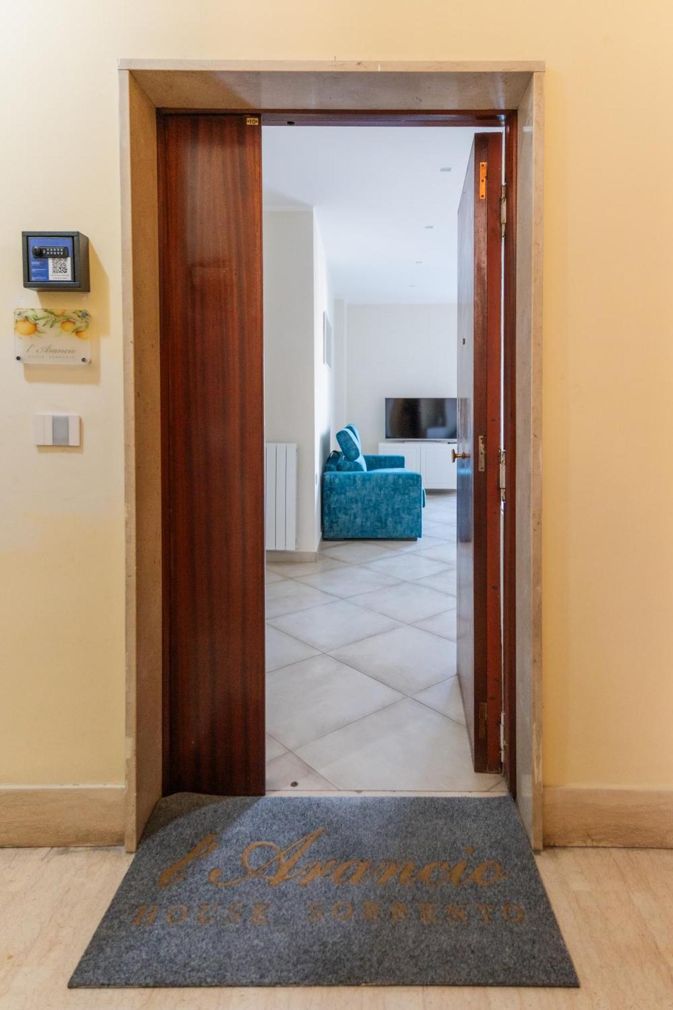 Apartment L'arancio House- 100 Mq- Center