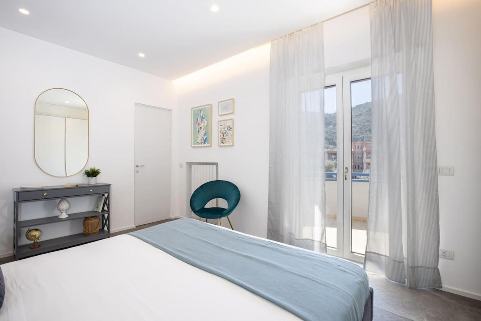 Sorrentovibes - Modern Family With Views Holiday home *