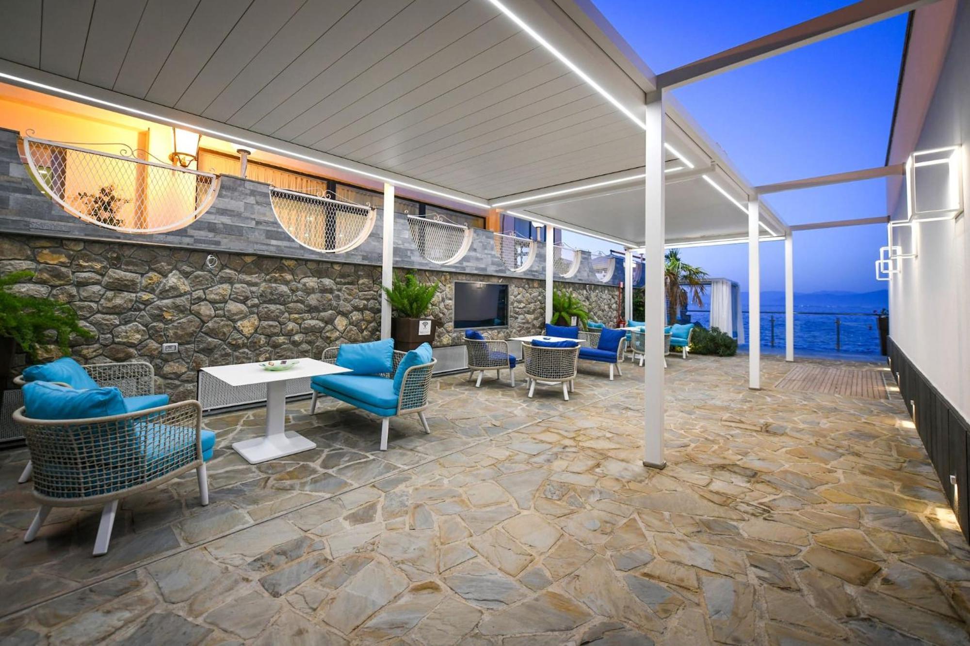 My Exclusive Italy - Beachfront & Private Sea Access Villa *