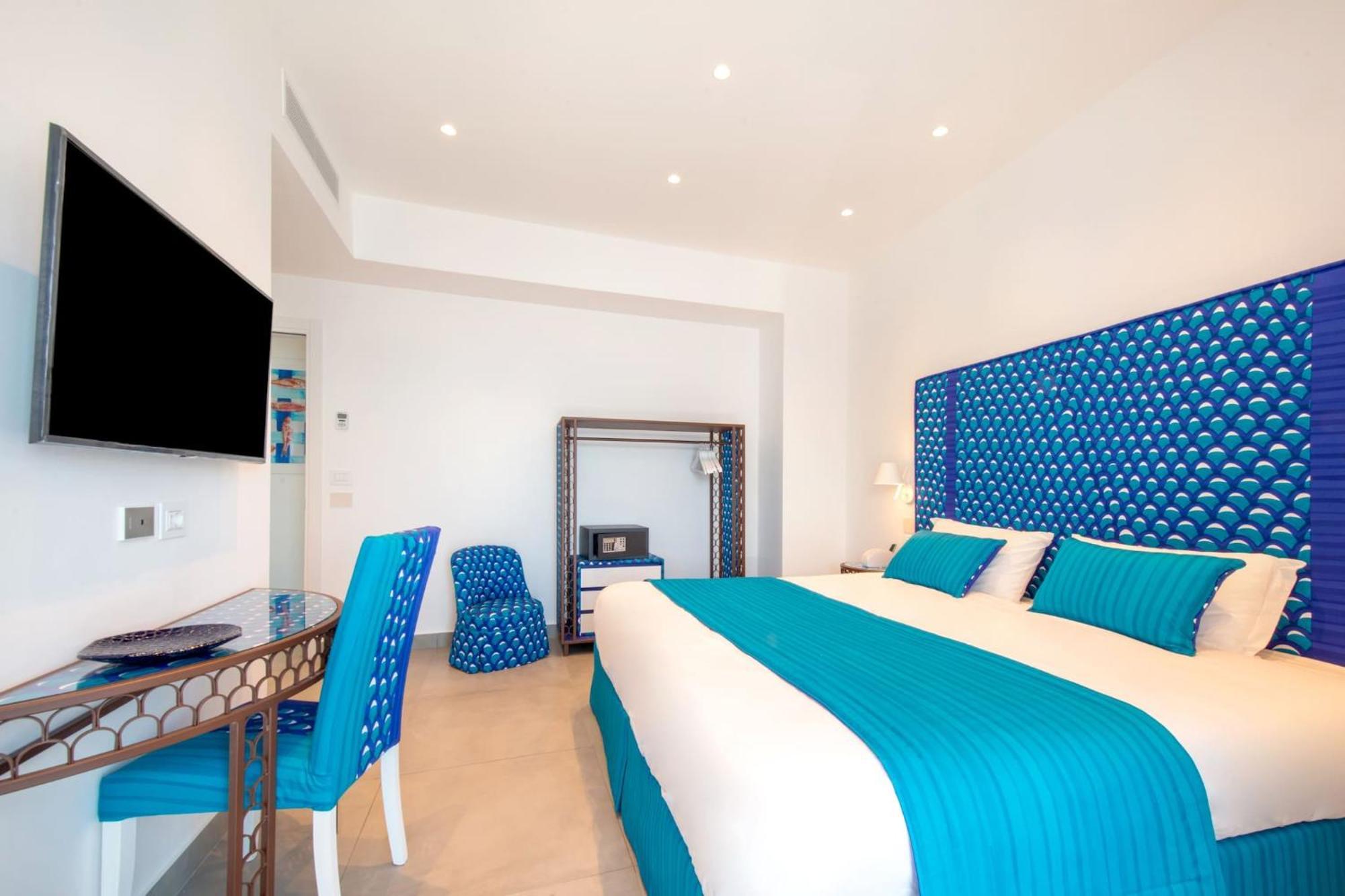 My Exclusive Italy - Beachfront & Private Sea Access Villa Sorrento