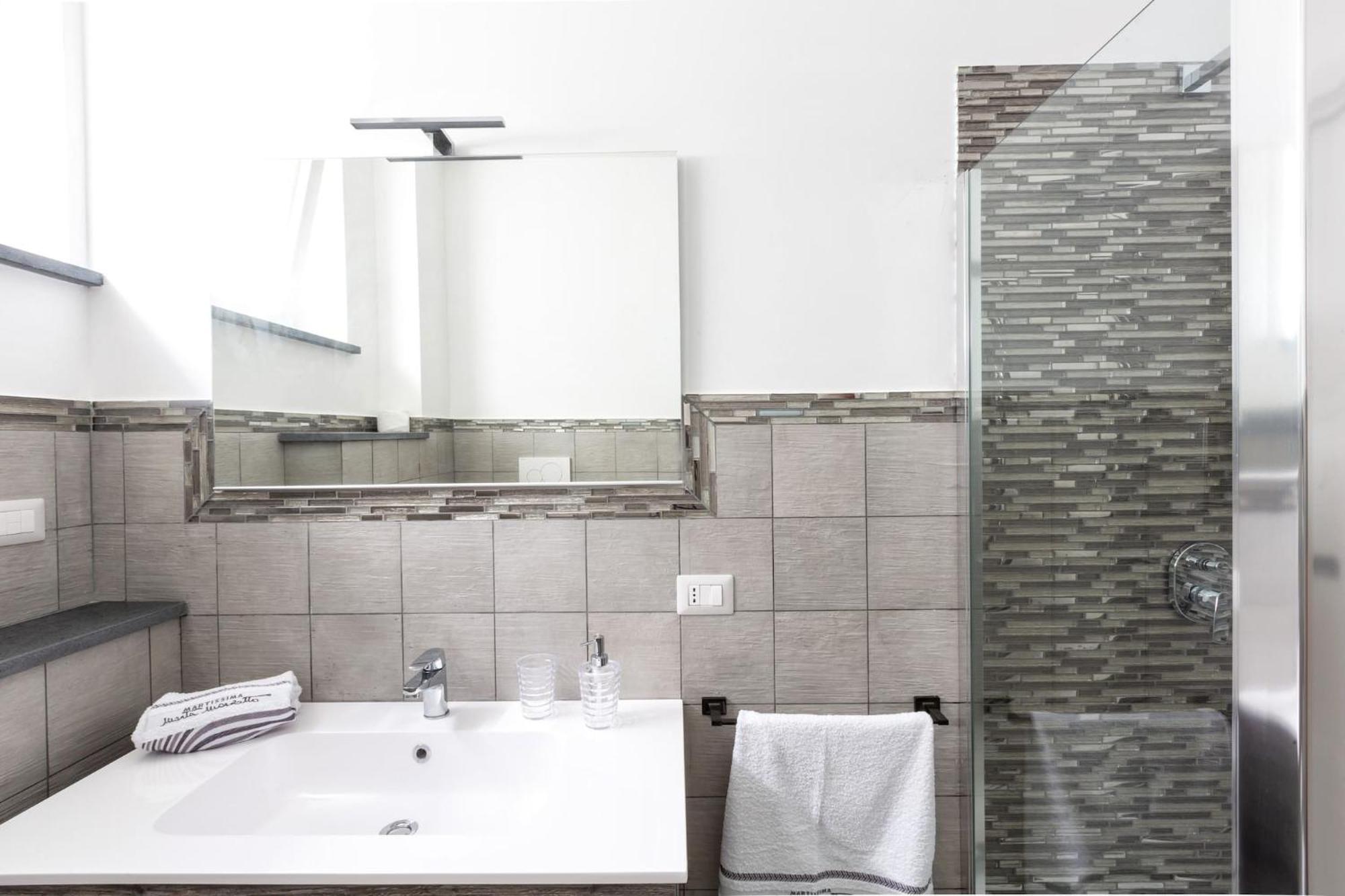 Sorrentovibes - New & Stylish Two Bedroom With Balconies * Sorrento