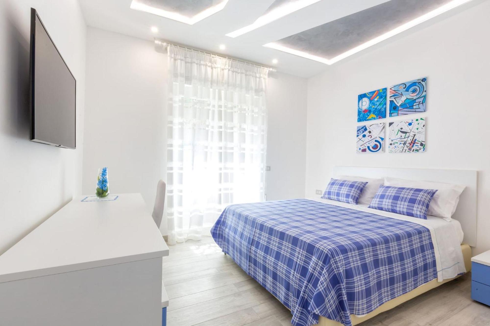 Sorrentovibes - New & Stylish Two Bedroom With Balconies Sorrento
