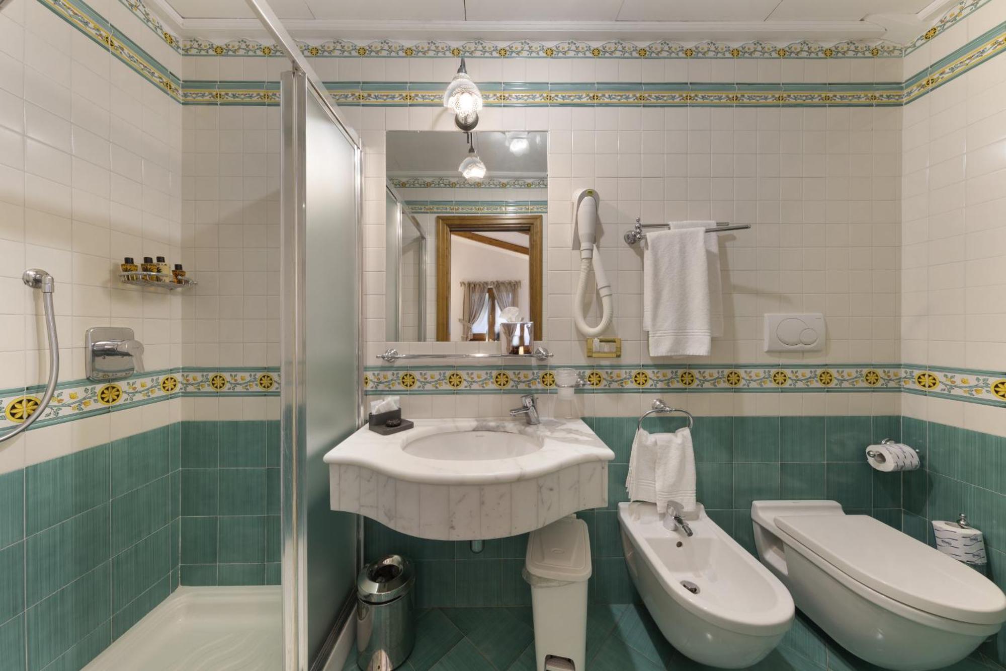 Villa Sorrentovibes - In Center With Gardens And Outdoor Space Sorrento