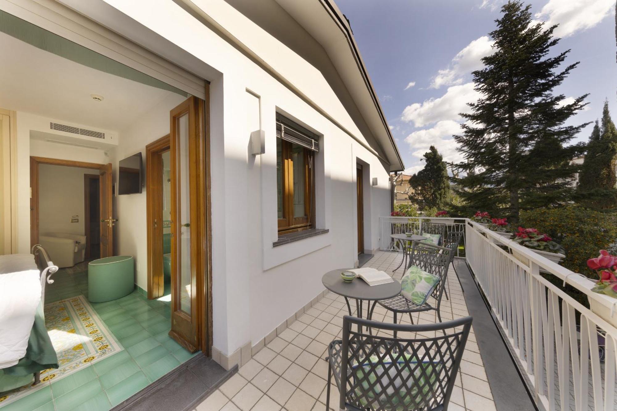 Sorrentovibes - In Center With Gardens And Outdoor Space Villa Sorrento