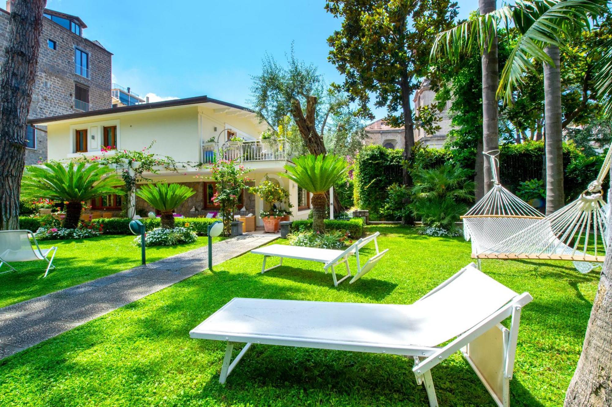 Sorrentovibes - In Center With Gardens And Outdoor Space * Sorrento