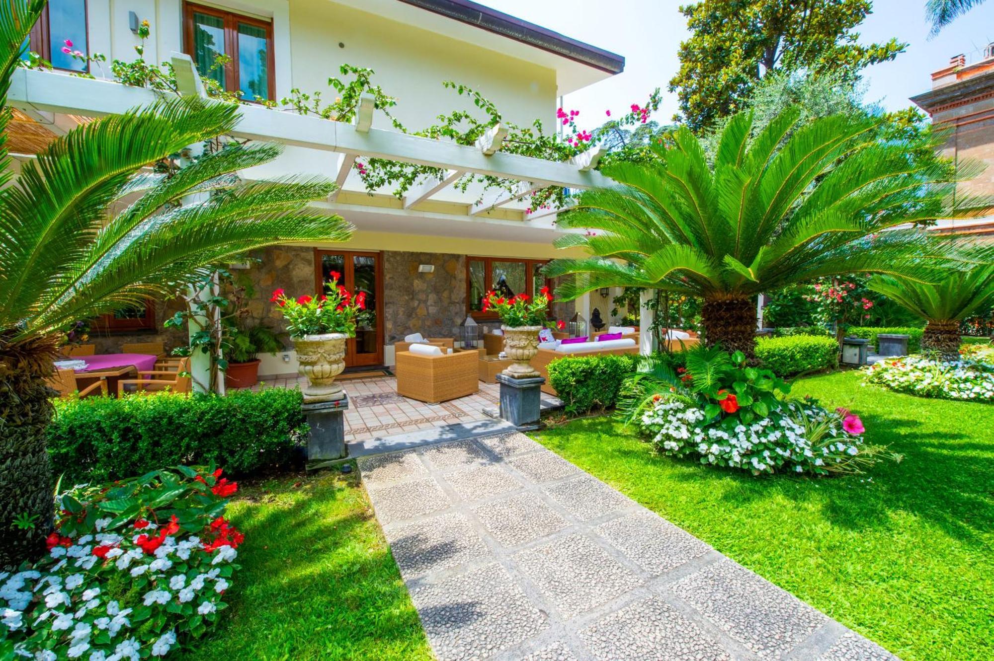 Sorrentovibes - In Center With Gardens And Outdoor Space