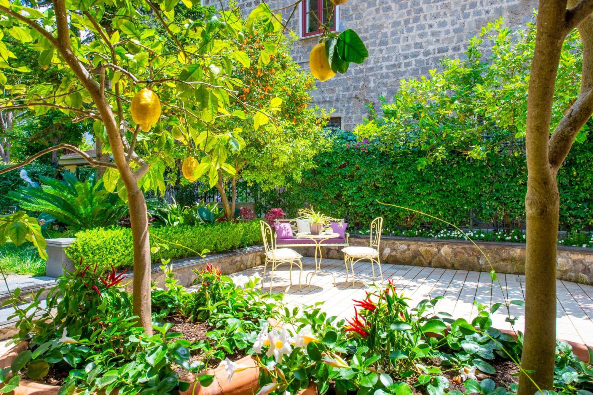 Sorrentovibes - In Center With Gardens And Outdoor Space Villa *