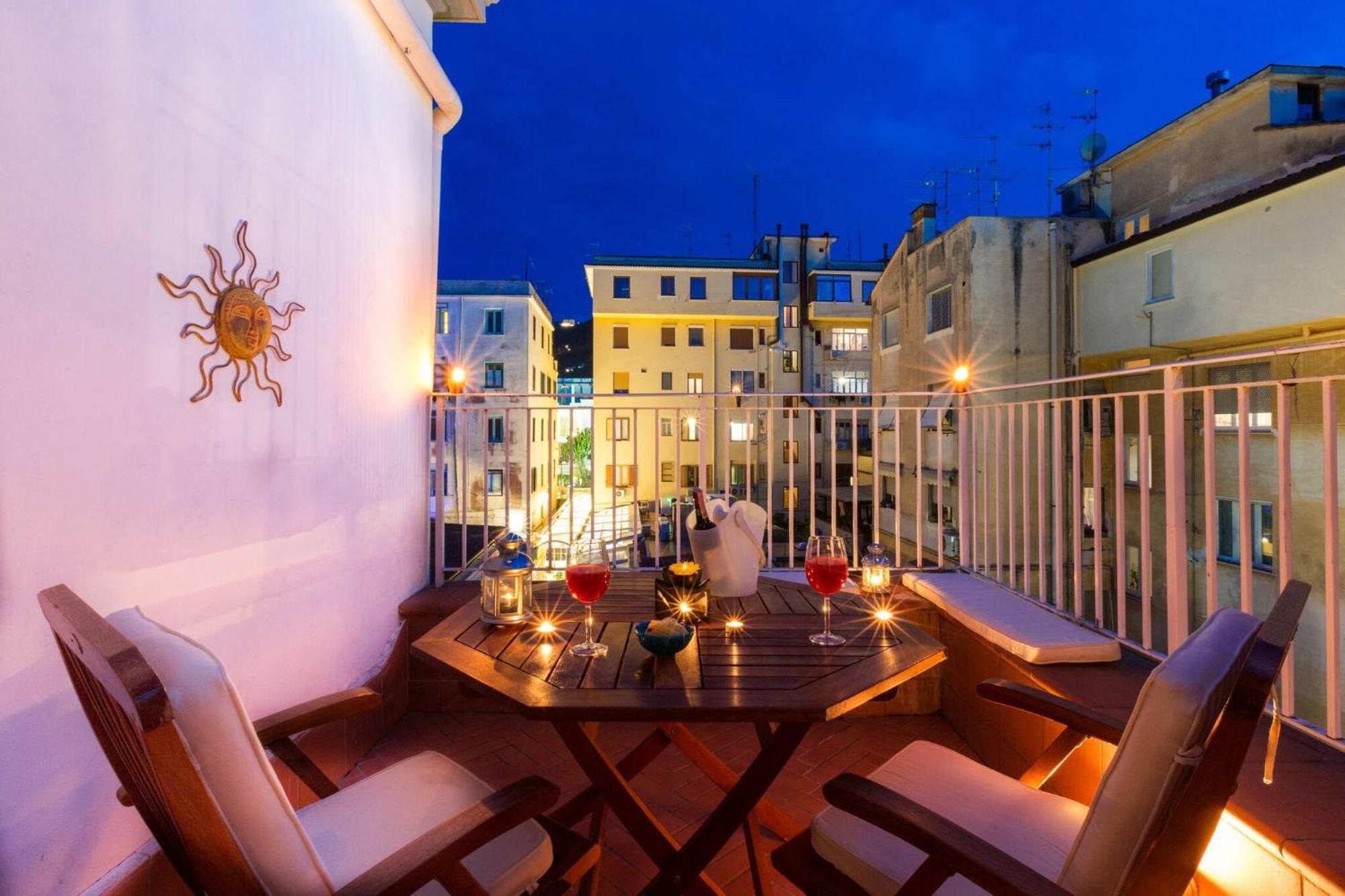 Sorrentovibes - Family 2 Bedroom Terrace Centre Apartment