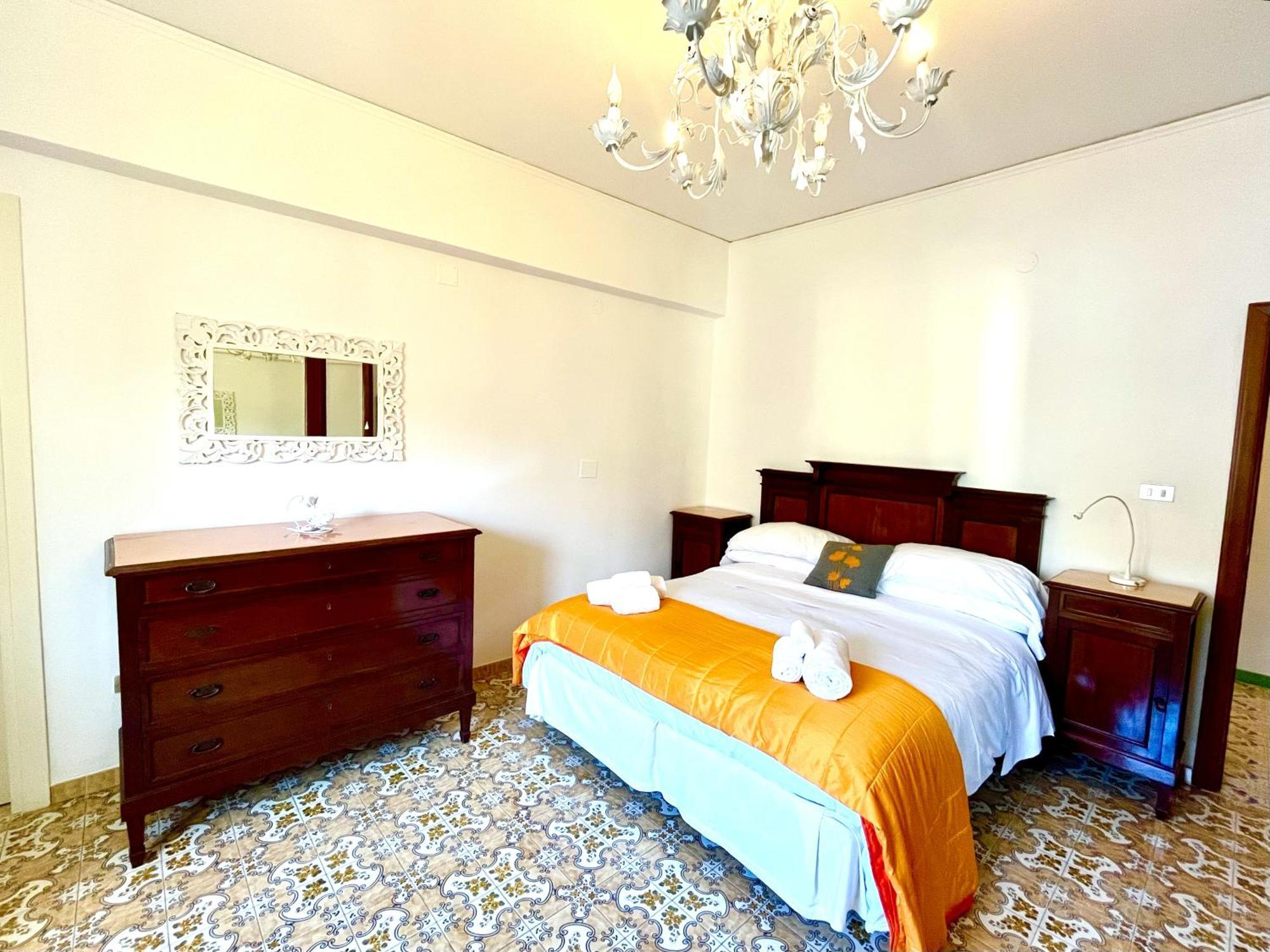 Bright 3 Bedrooms With Seaview Balcony Appartamento *