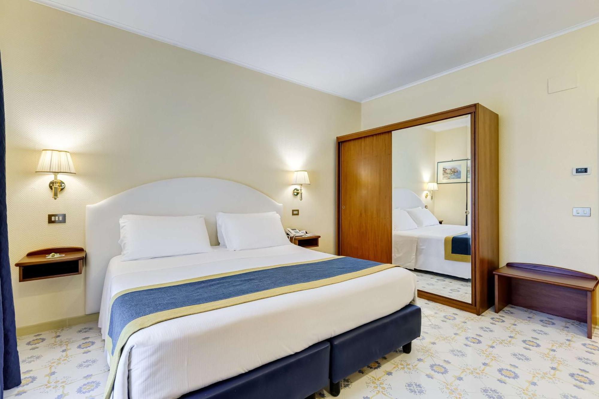 Western La Solara Hotel