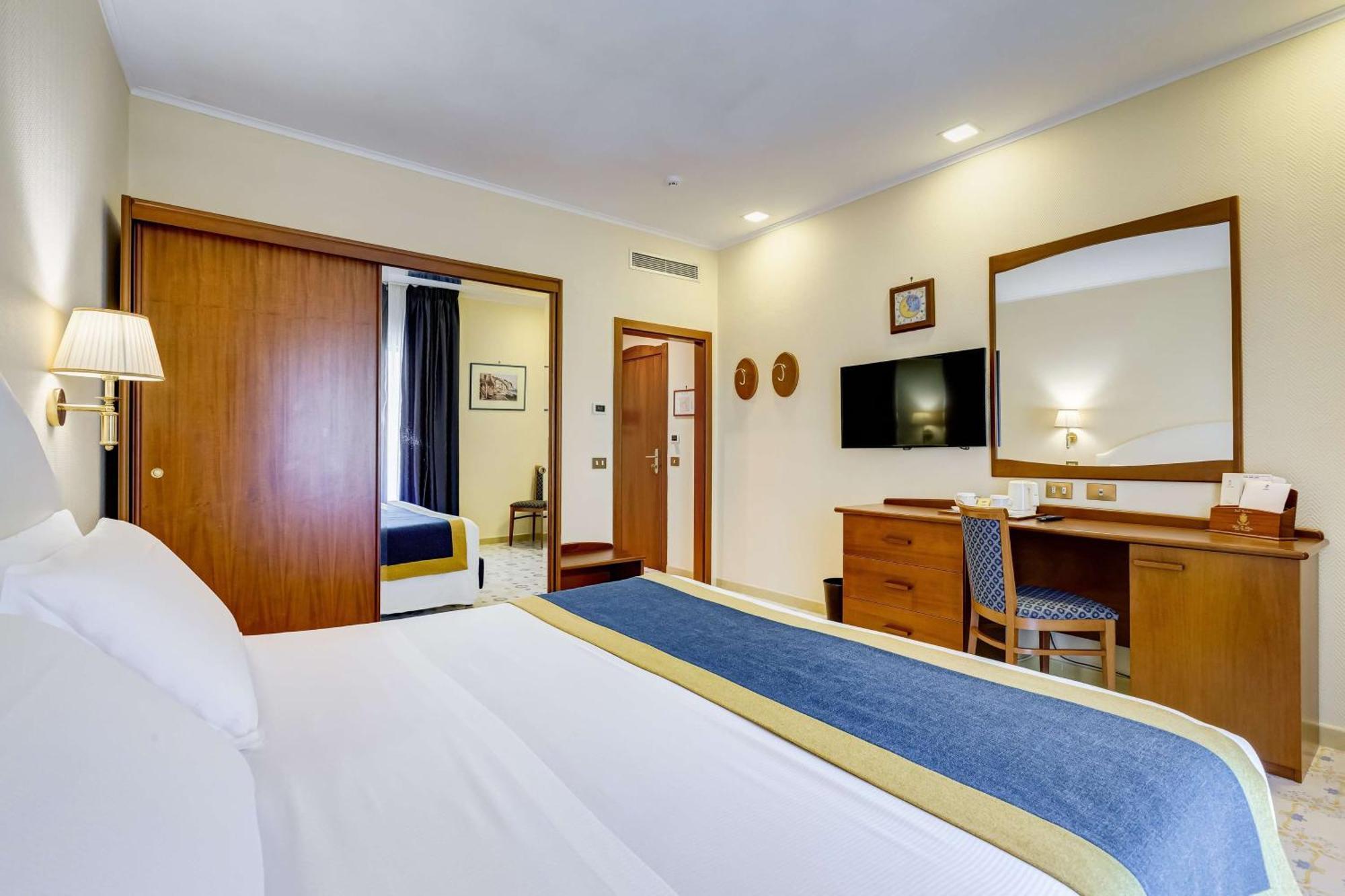 Western La Solara 4*