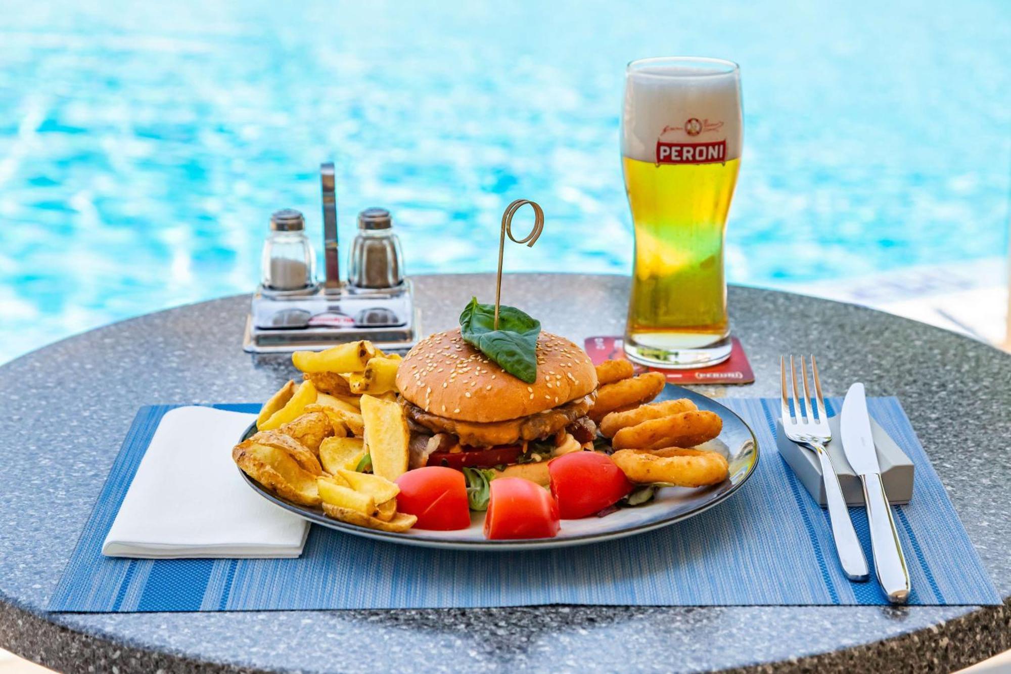 Western La Solara Hotel 4*