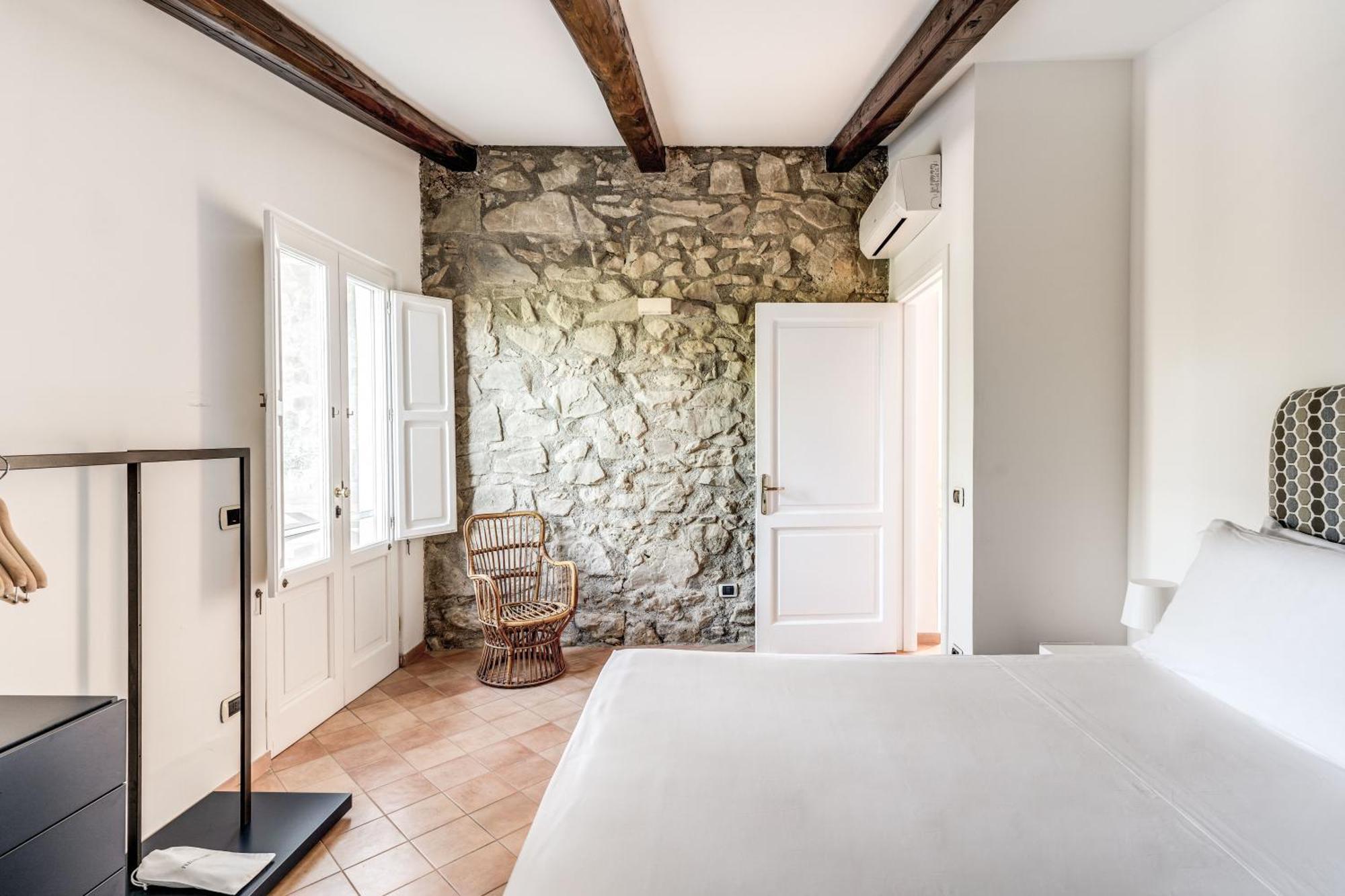 Villa Giulia Boutique Views Pool And Guest Services *