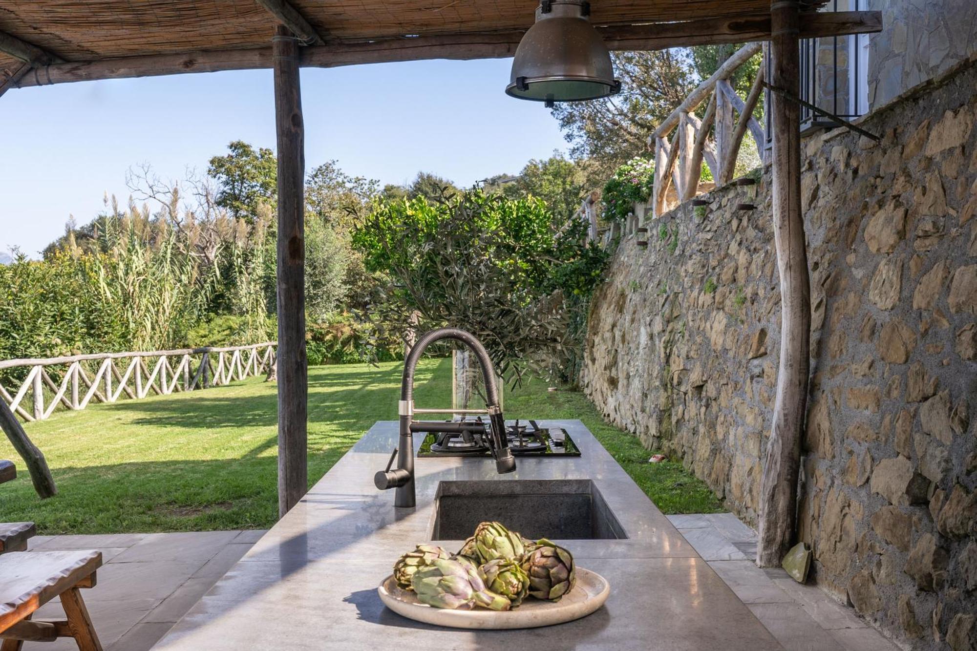 Giulia Boutique Views Pool And Guest Services Sorrento