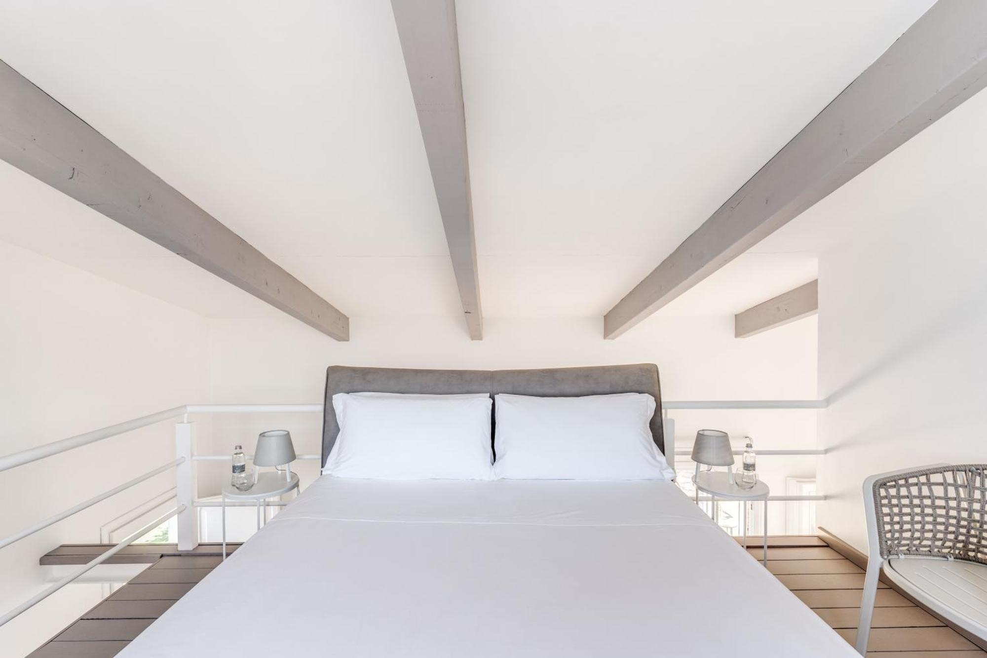 Giulia Boutique Views Pool And Guest Services Sorrento