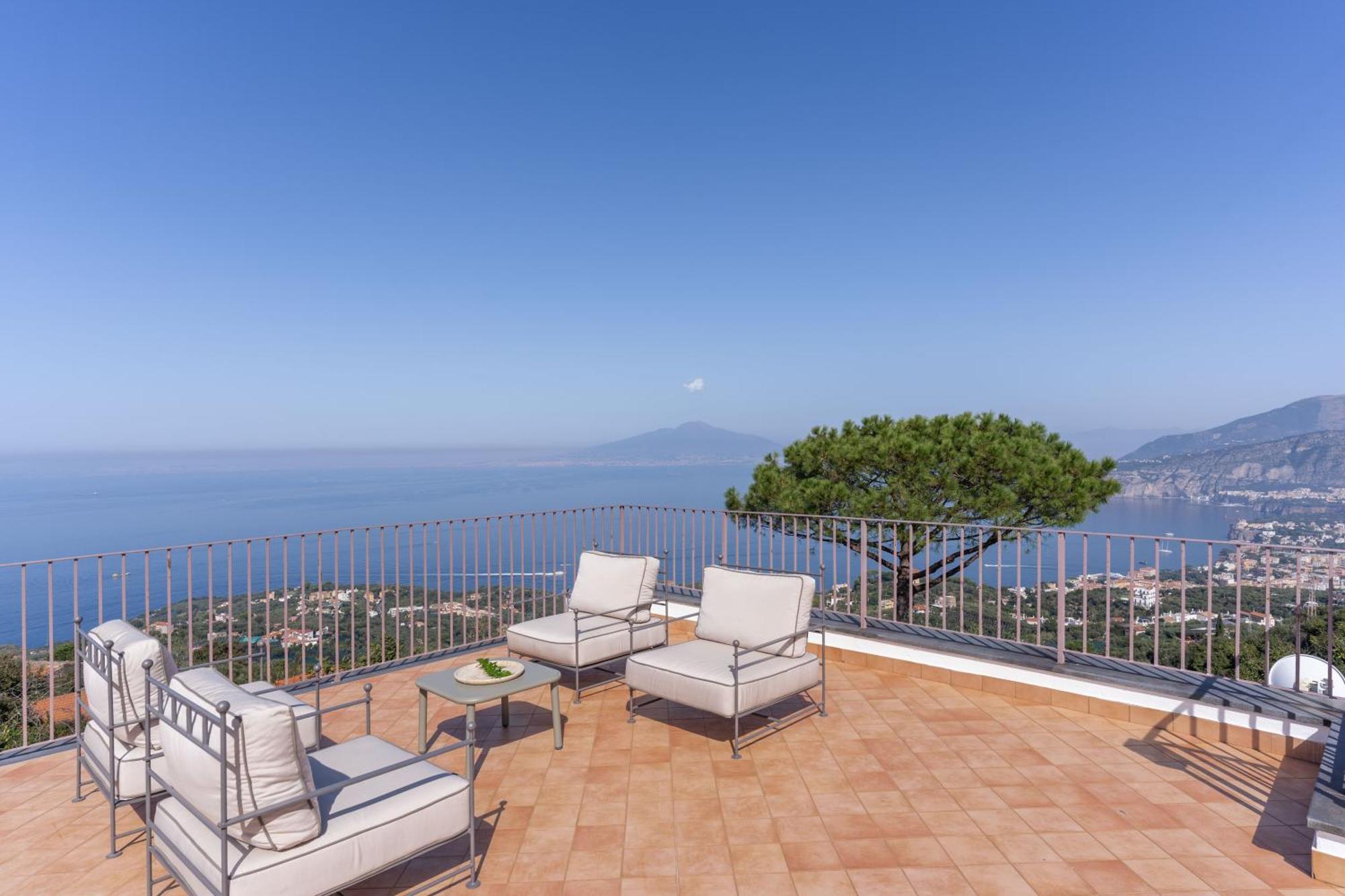 Giulia Boutique Views Pool And Guest Services Villa Sorrento