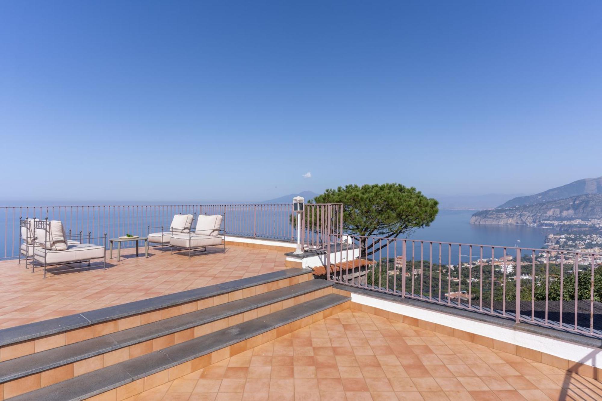 Villa Giulia Boutique Views Pool And Guest Services *