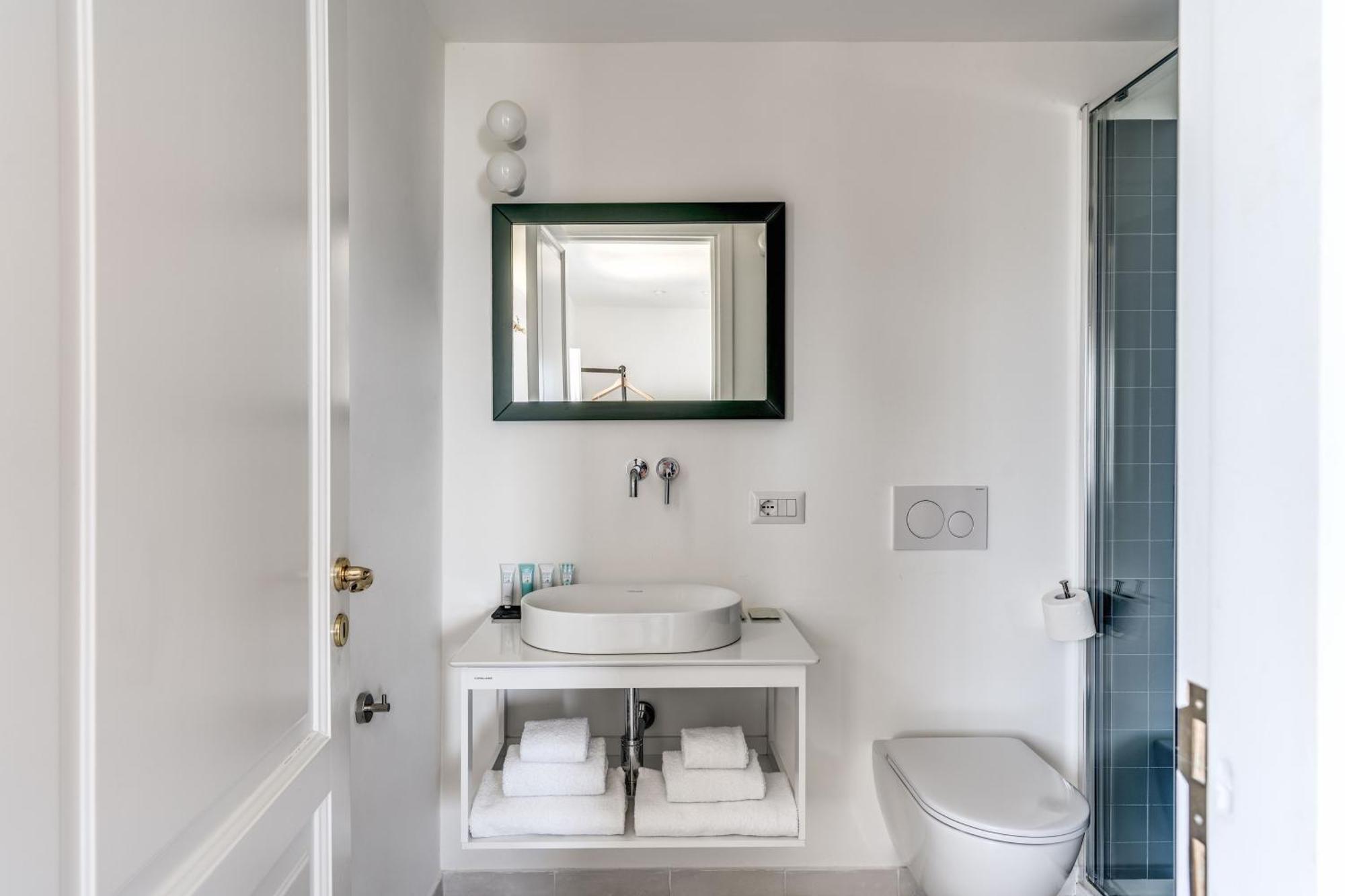 Villa Giulia Boutique Views Pool And Guest Services *