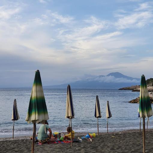 Dania Hotel 3*