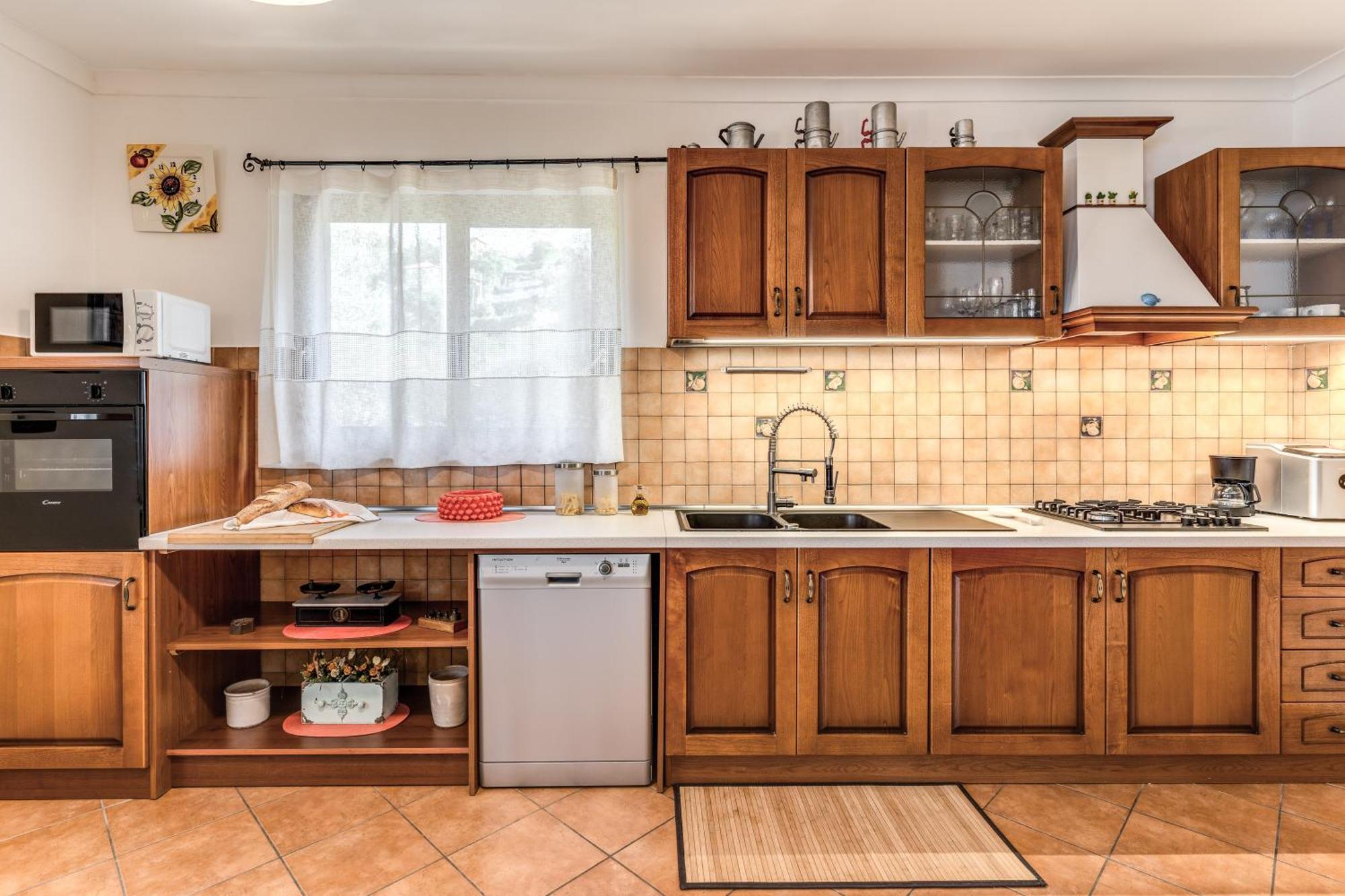 Villa Caruso Private Heated Pool & Sea View