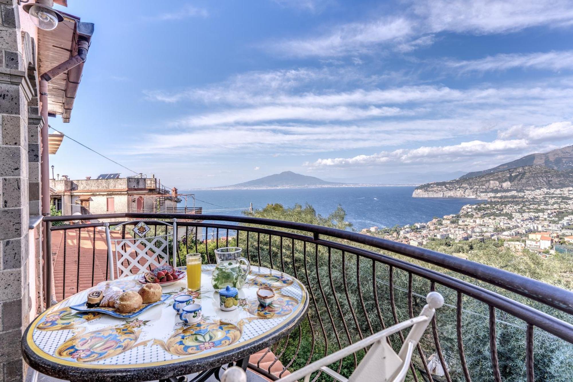 Caruso Private Heated Pool & Sea View Villa Sorrento