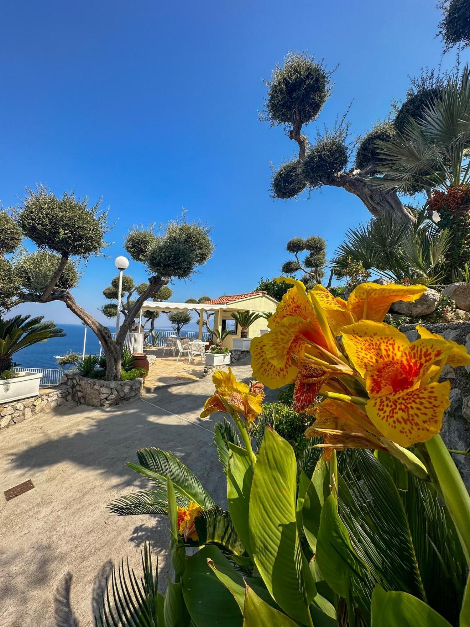 Villaggio Lubrense 3* Massa Lubrense