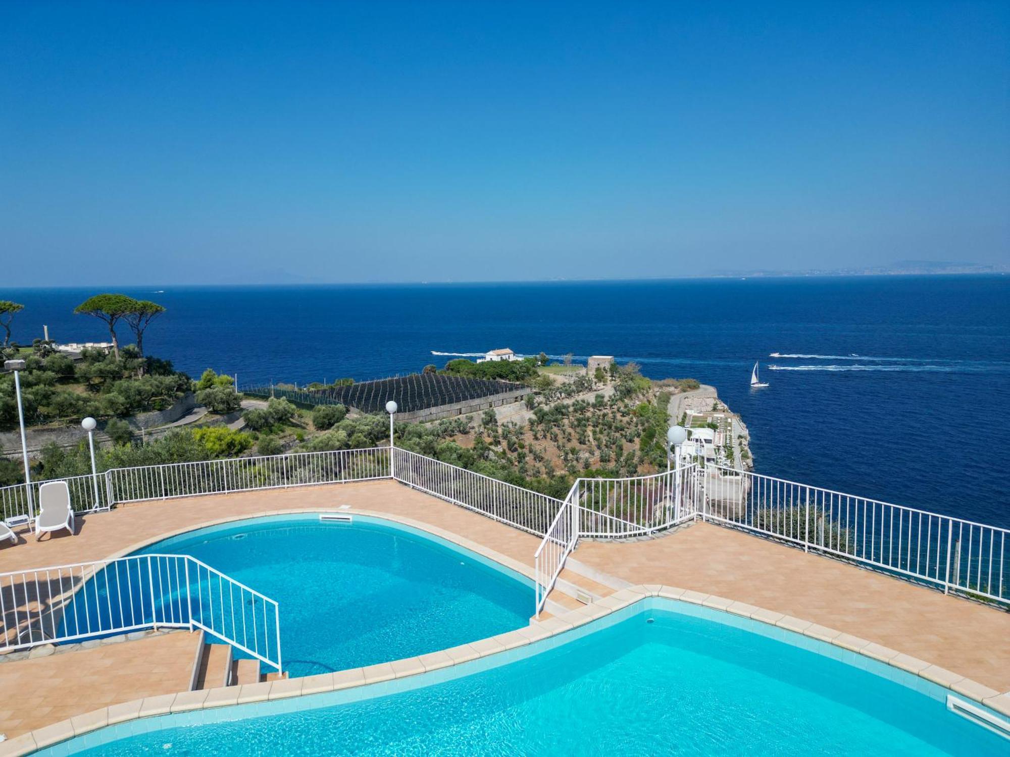 Villaggio Lubrense Hotel
