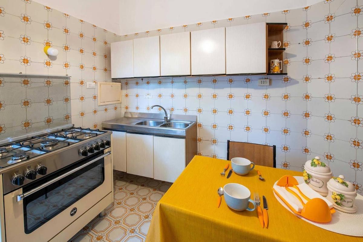 Bianca With Shared Pool Apartment *