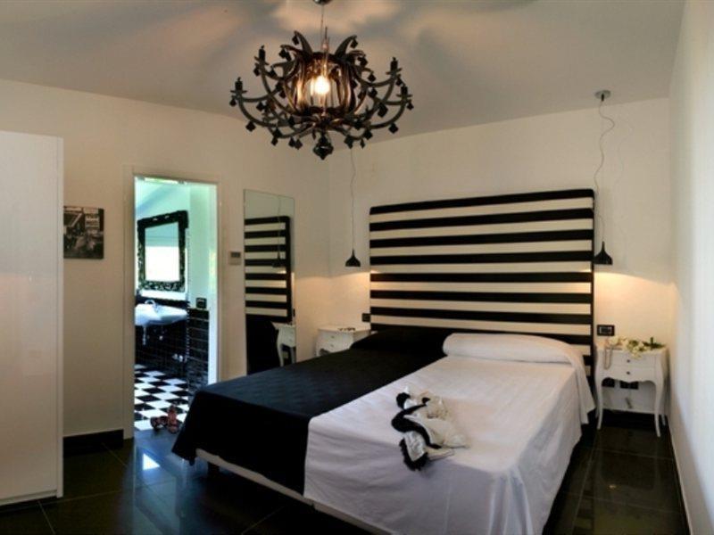 Palazzo Tritone & Abagnale Bed & Breakfast