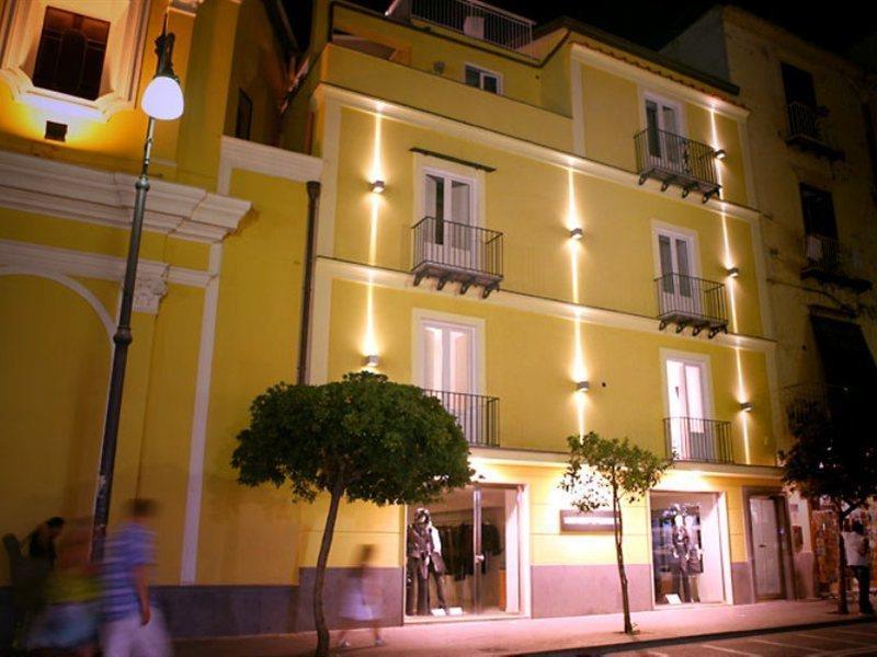 Palazzo Tritone & Abagnale