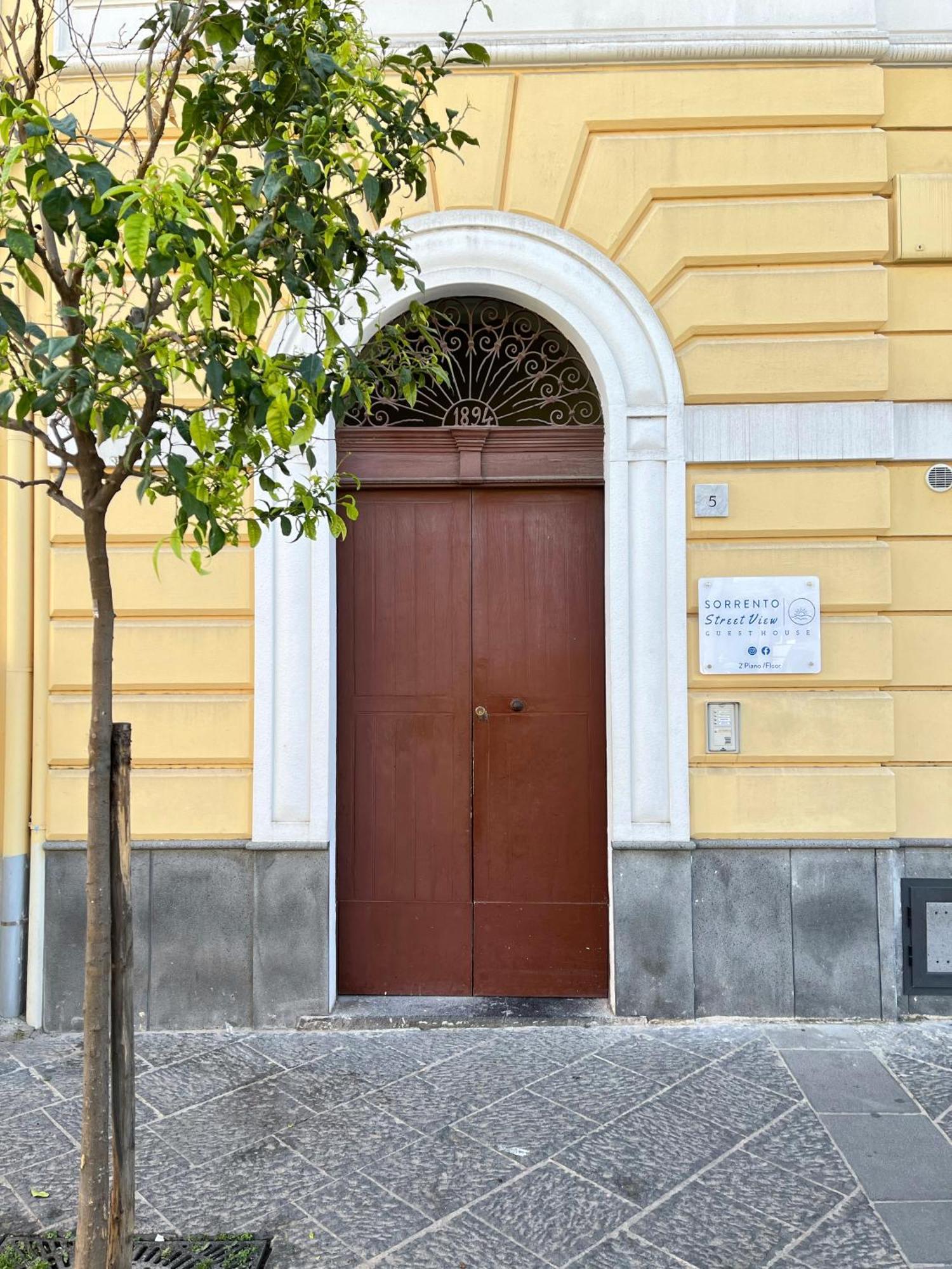 Street View Sorrento
