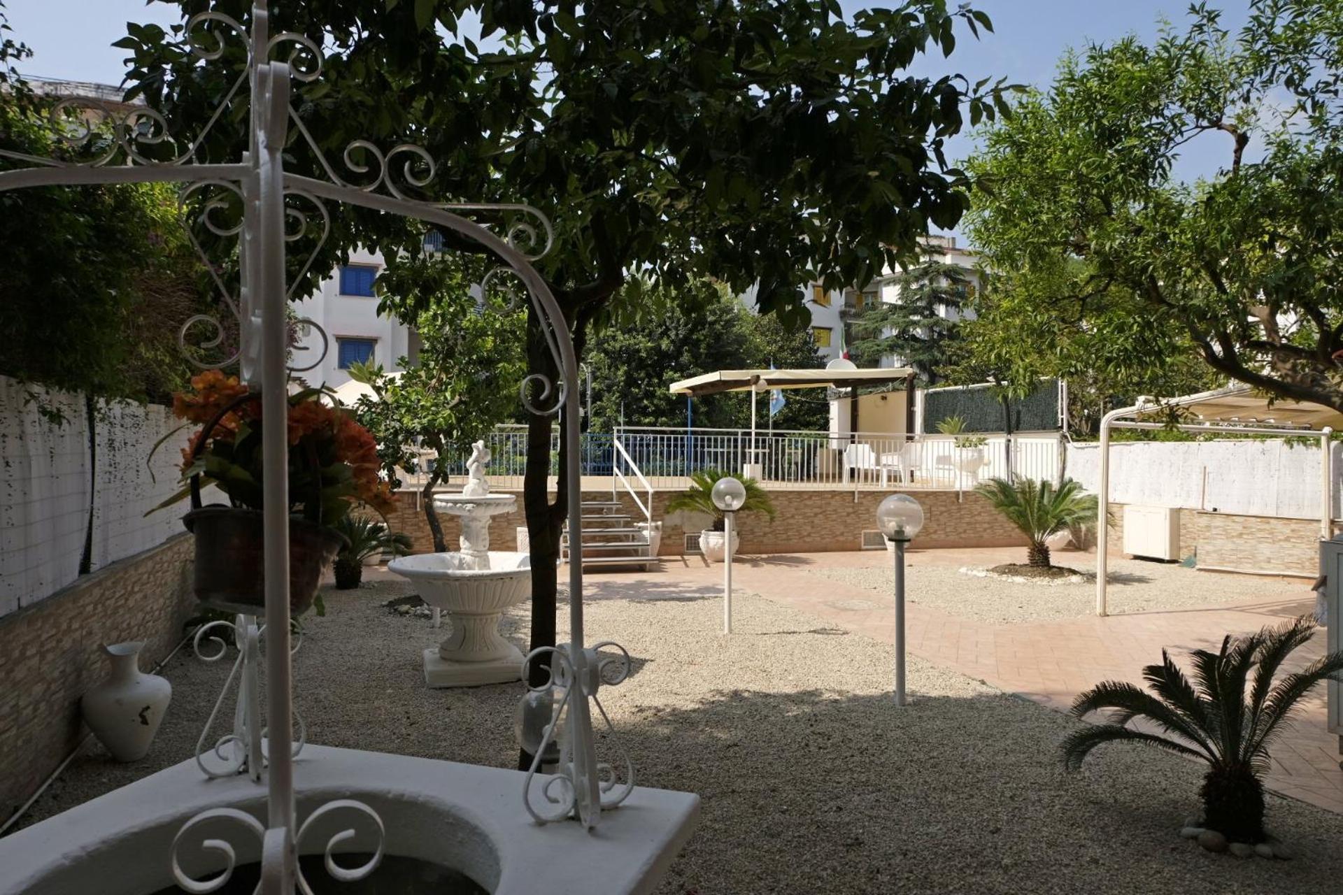 Apartment Domus Luna Sorrento