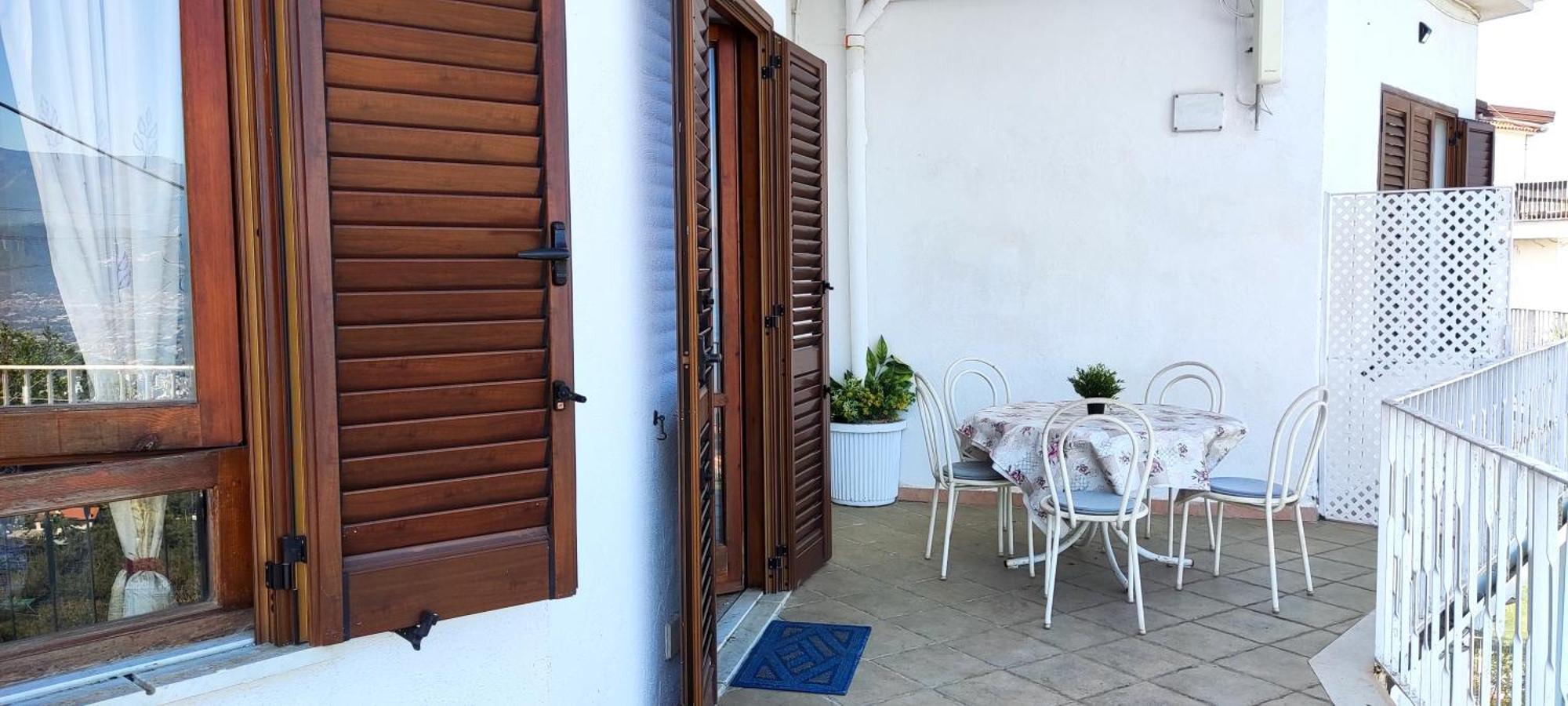 Bellavilla B *