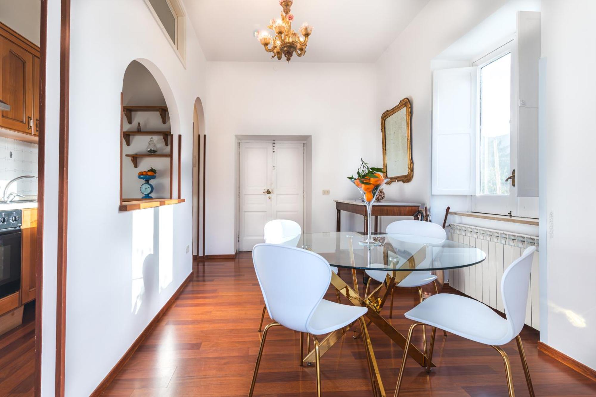 Apartment 3 Bedroom 1 Bt Flat Balcony A/c Wi-fi