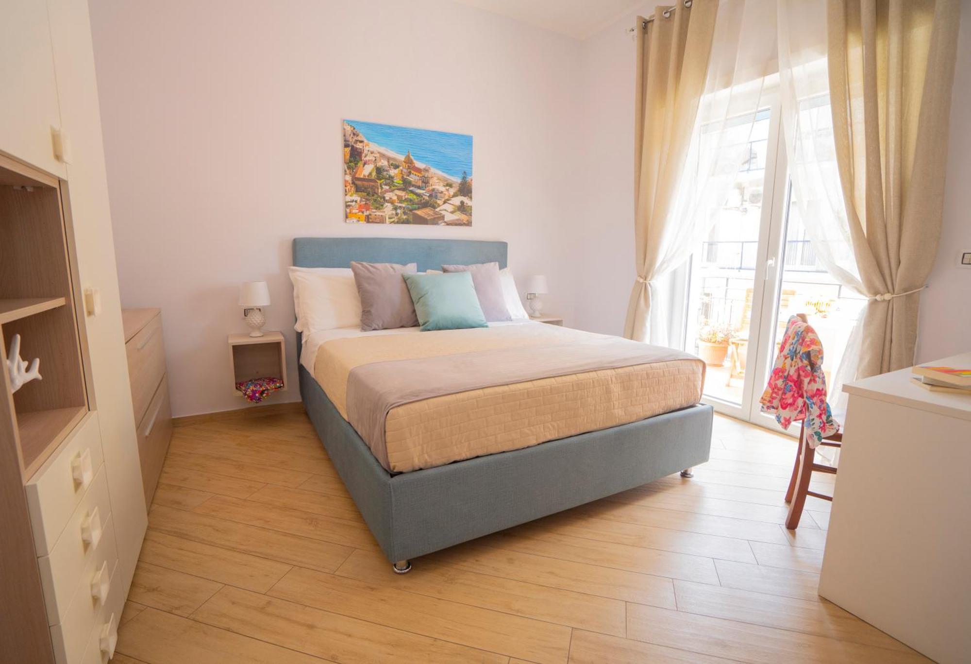 Symphony House * Sorrento